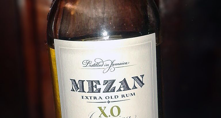 LANGE Rum des Monats: MEZAN extra old X.O. aus Jamaica
